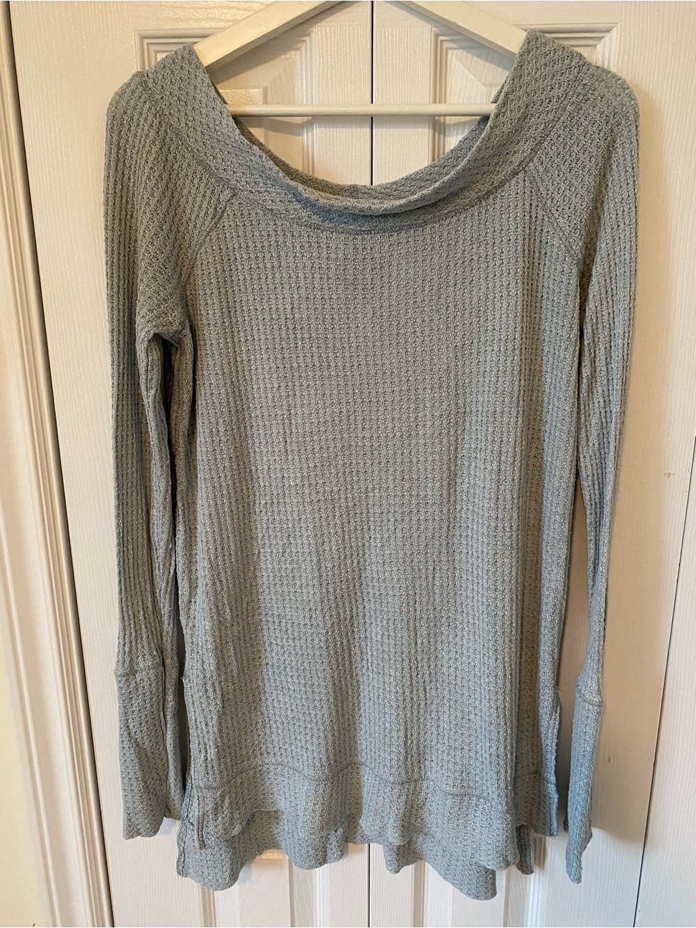 Free People We The Free waffle thermal long sleeve North Shore Sage green Med